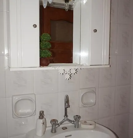 Cosy Flat Near The Beach * Néa Ankhíalos